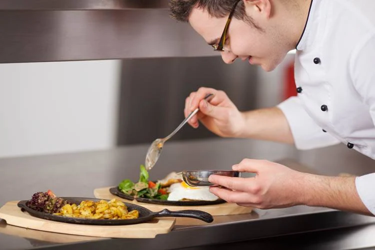 Private chefs service imagery published by Naples Coastal Vacations