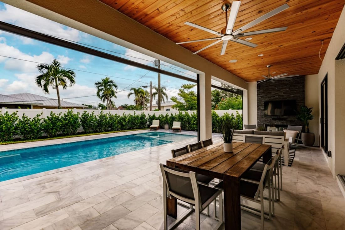 Coastal Elegance, property photograph 2