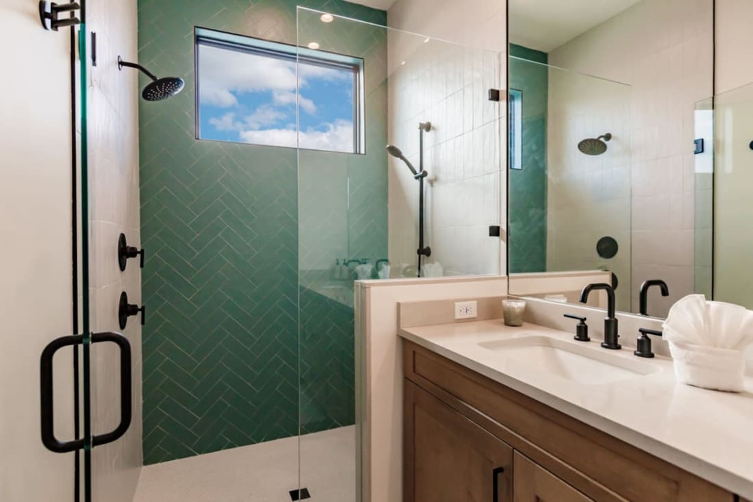 Coastal Elegance, property photograph 6