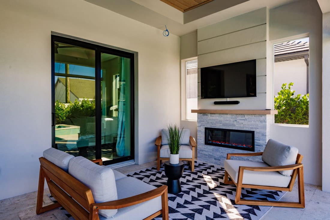Luxe Coastal Getaway, property photograph 4