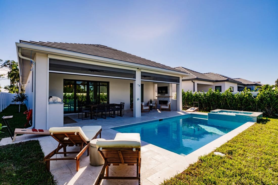 Luxe Coastal Getaway, property photograph 8